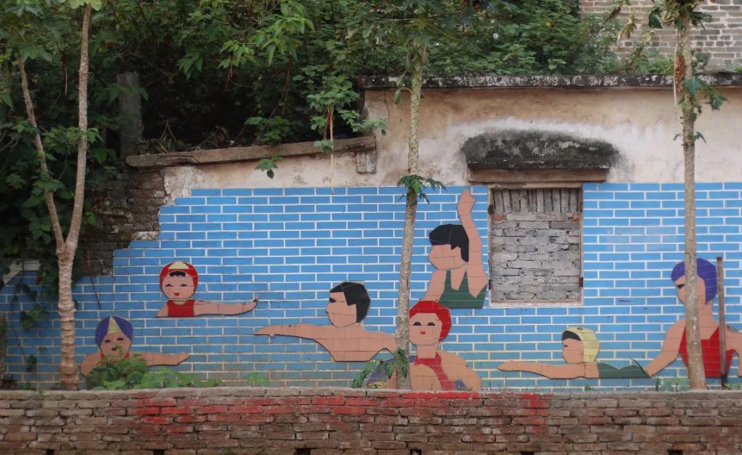 55ea421dbadda7c3494867f3c34295e.jpg 圖片