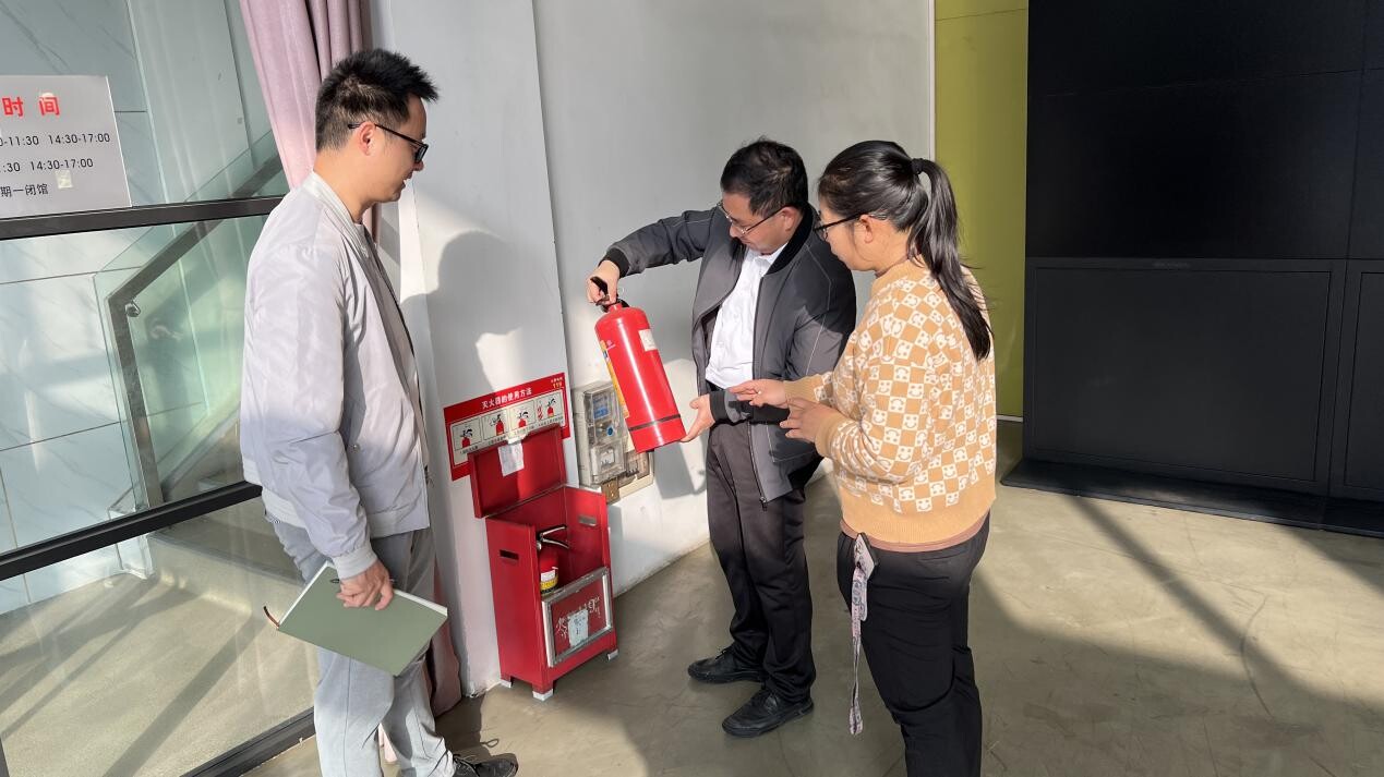 區(qū)科技局開展春節(jié)節(jié)前安全生產(chǎn)檢查.docx_3